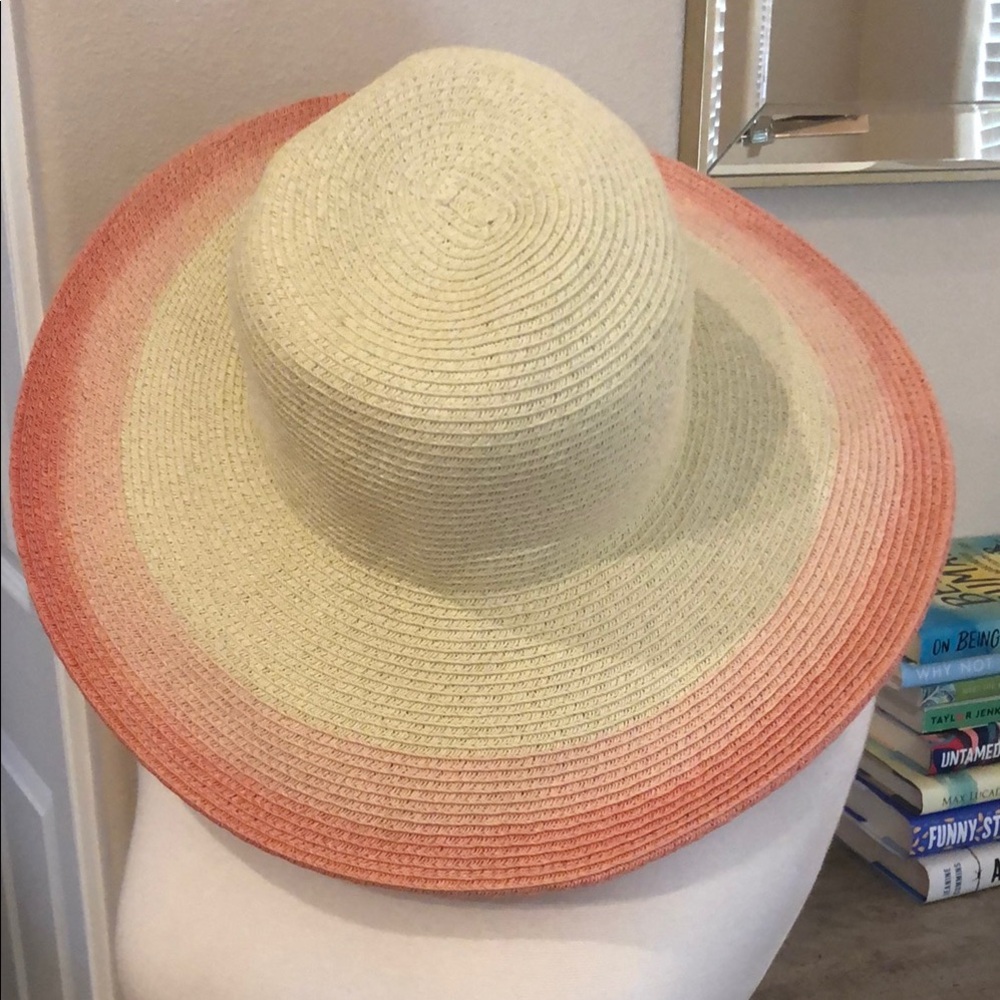 Two-Tone Straw Sun Hat
